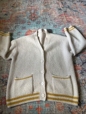 Disney Winnie the Pooh Cream Fuzzy Cardigan